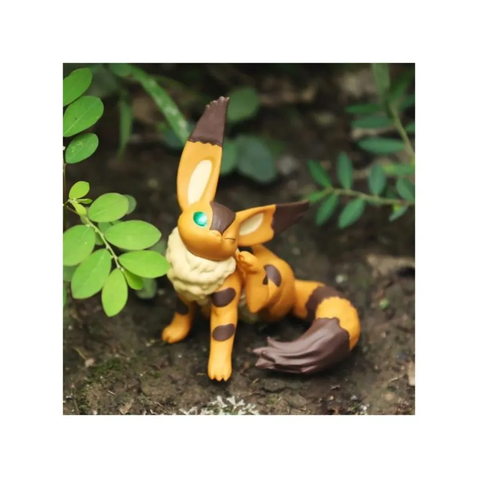 Collection Fox Squirrel 1 Blind Figurine - Castle In The Sky