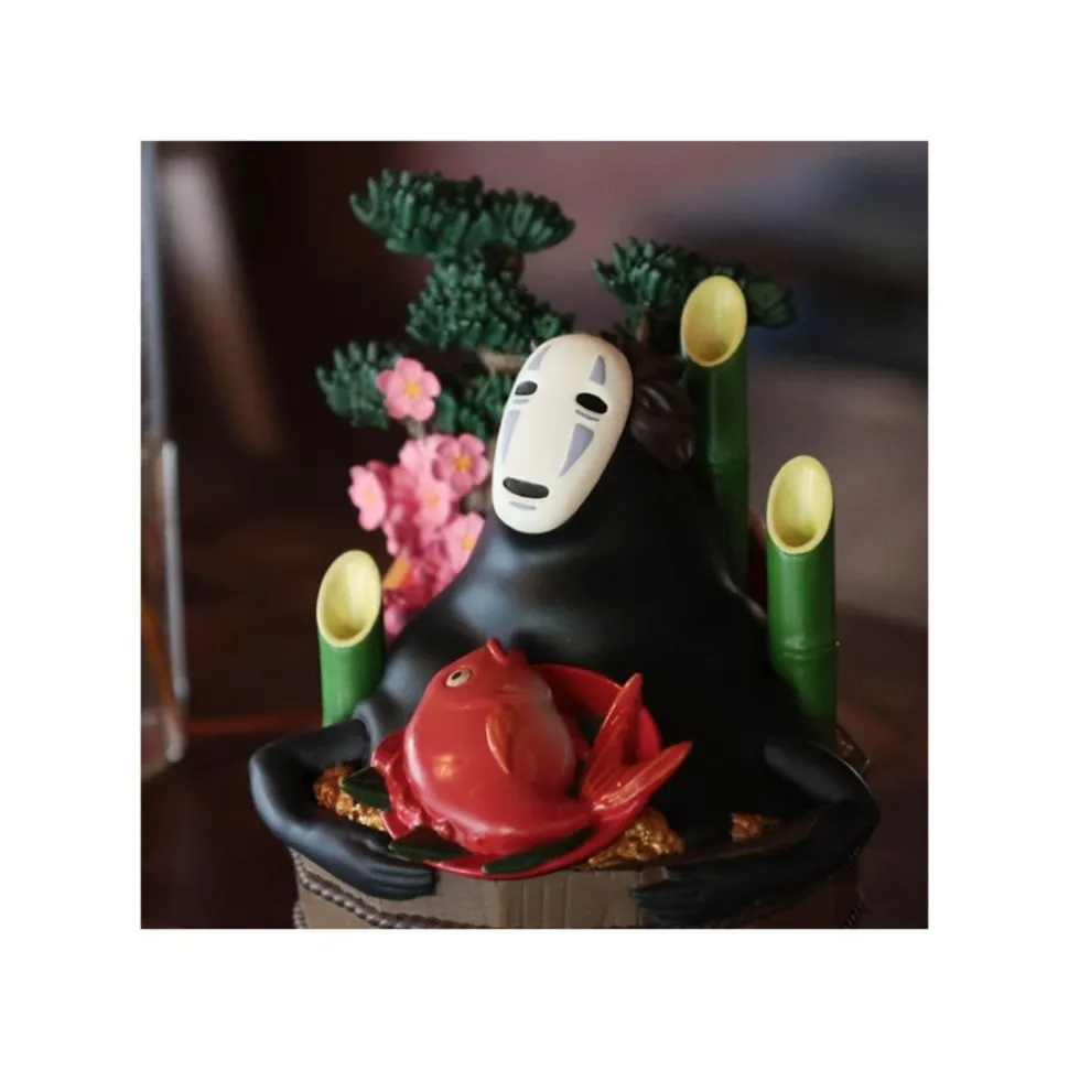 Diorama No Face Golden Bucket & Bamboos - Spirited Away