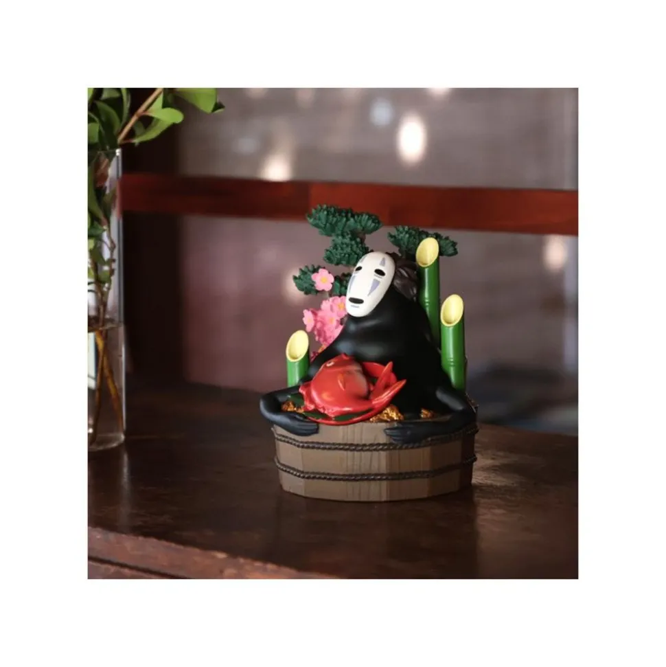 Diorama No Face Golden Bucket & Bamboos - Spirited Away