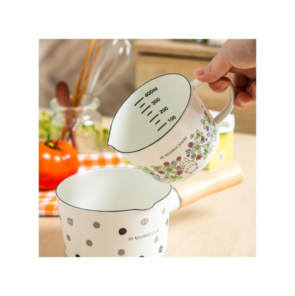 Enamel Measuring Cup Soot Sprites 450Ml - My Neighbor Totoro