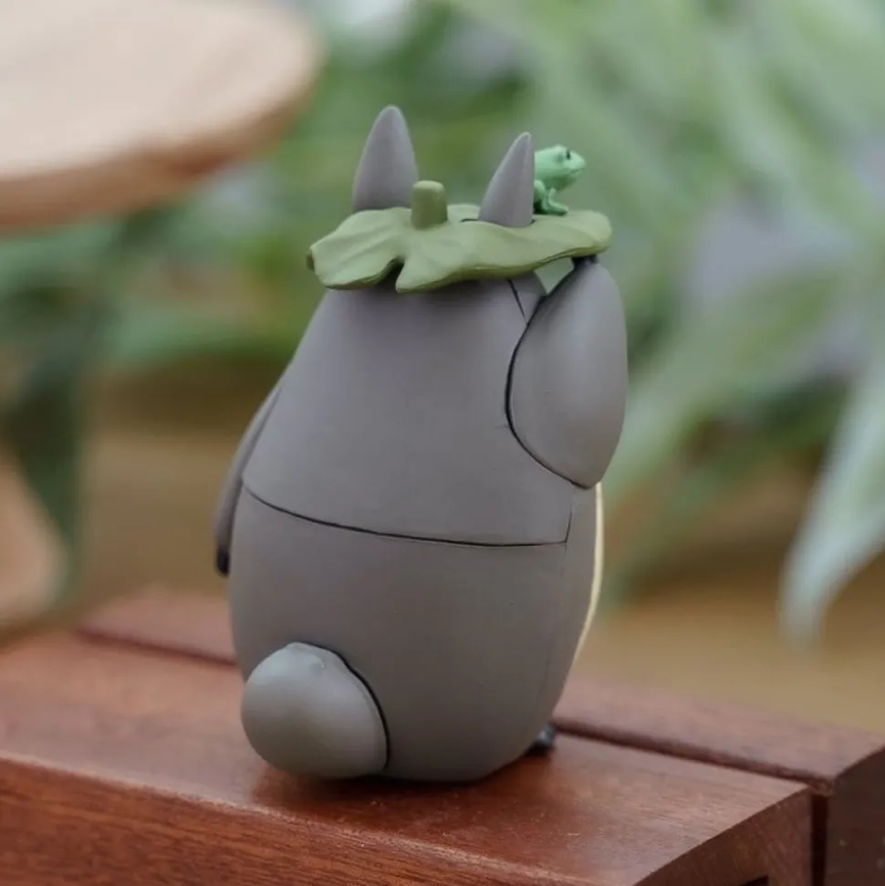 Kumukumu 3D Puzzle Big Totoro With Leaf - My Neighbor Totoro