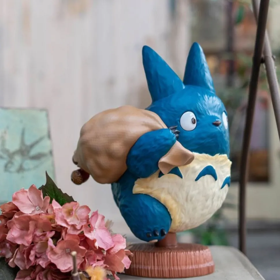 Middle Totoro Statue - My Neighbor Totoro