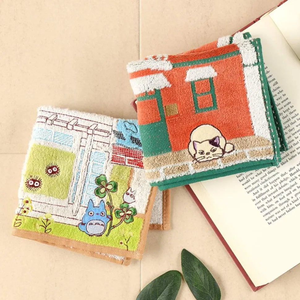 Mini Towel Totoro & Kusakabe House 25X25 Cm - My Neighbor Totoro