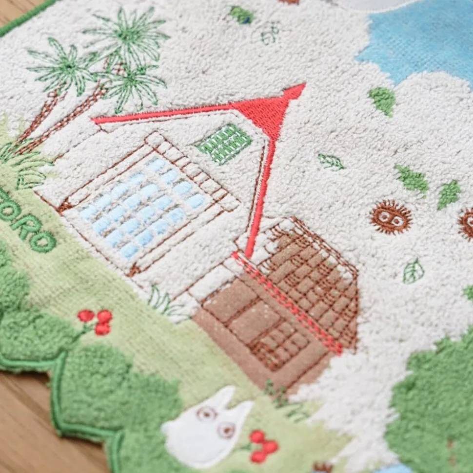 Mini Towel Totoro In The Sky 25X25 Cm - My Neighbor Totoro