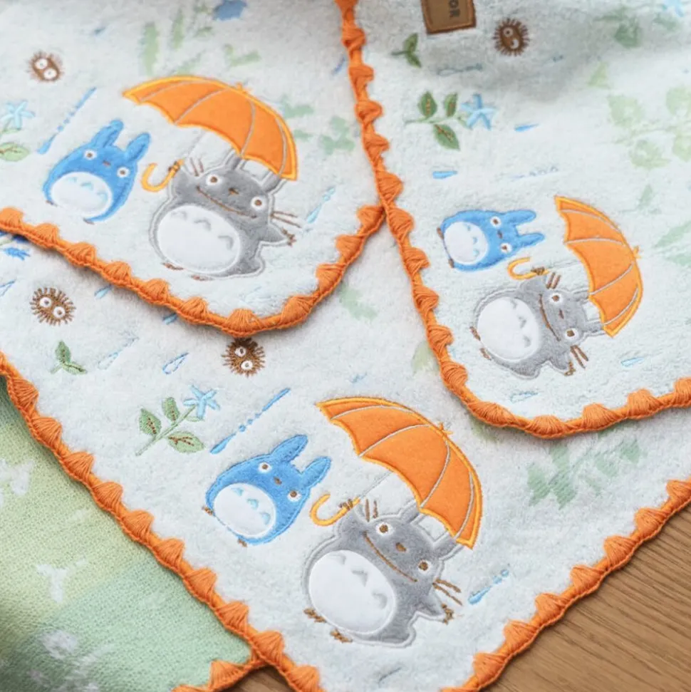 Mini Towel Under The Rain 25X25 Cm - My Neighbor Totoro