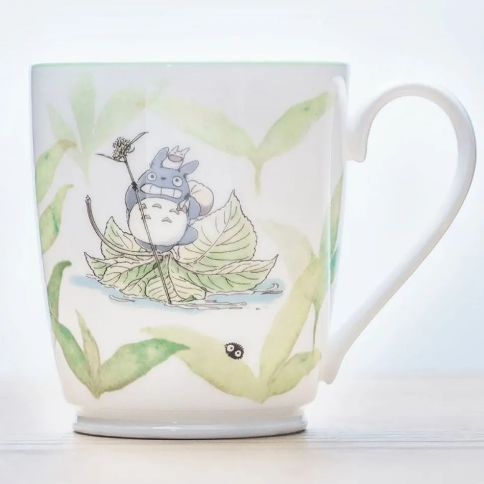 Mug Totoro On A Leaf - My Neighbor Totoro
