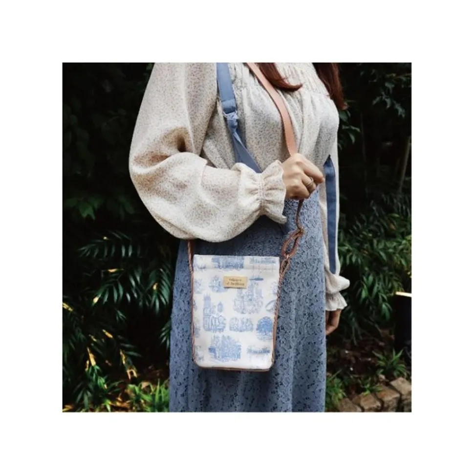 Pouch Blue Nostalgia - Whisper Of The Heart