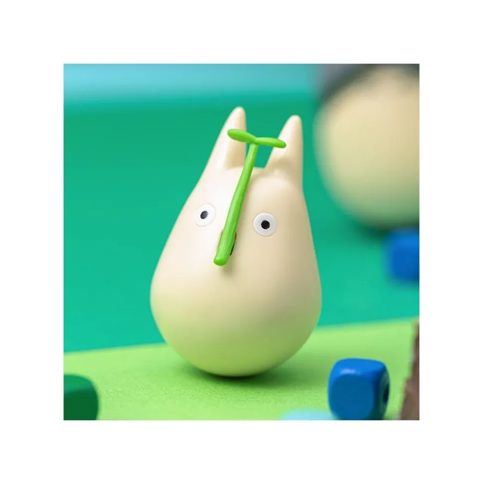 Round Bottomed Figurine Small Totoro With Leaf - My Neighbor Totoro