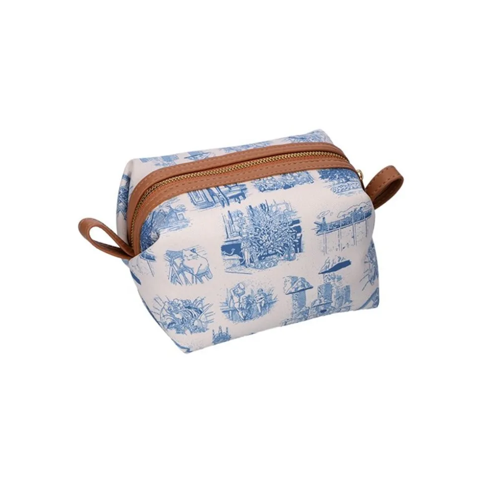 Round Toilet Bag Blue Nostalgia - Whisper Of The Heart