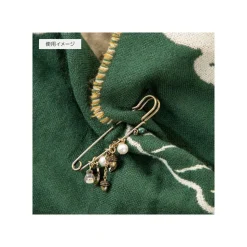 Safety Pin Brooch Totoro & Leaves - My Neighbor Totoro
