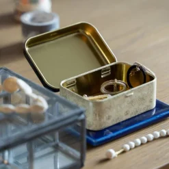 Small Metal Box No Face - Sprited Away