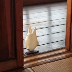 Small Totoro Walking Pocket Statue - My Neighbor Totoro