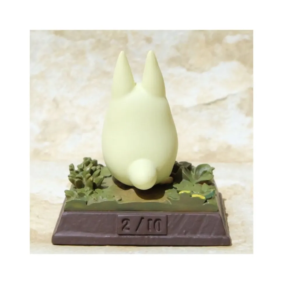 Statue Collection Stop Motion Totoro White Course Pose 2 - My Neighbor Totoro