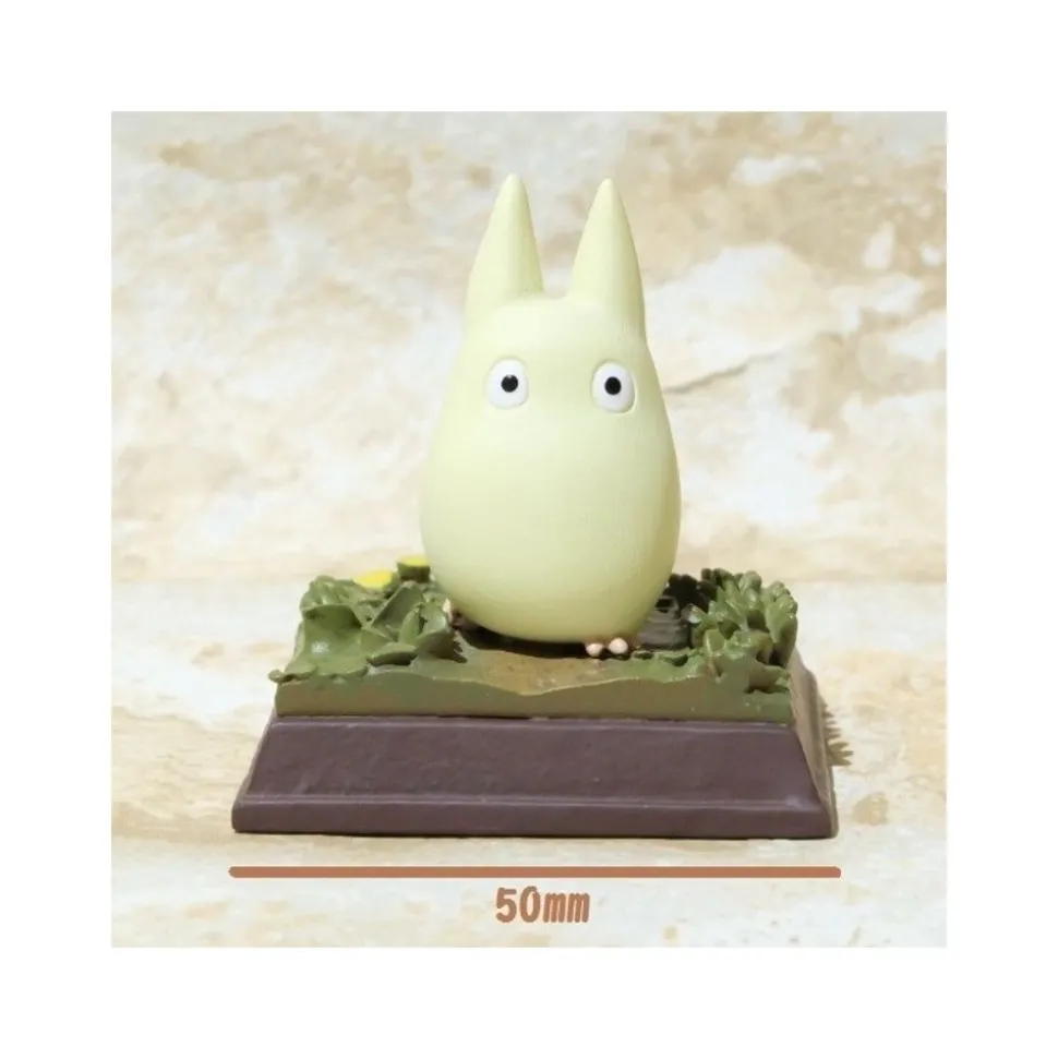 Statue Collection Stop Motion Totoro White Race Pose 1 - My Neighbor Totoro